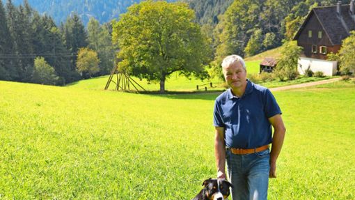Karlheinz Schillinger will Haustierbesitzern ermöglichen, ihre verstorbenen tierischen Begleiter in einer angemessenen Ruhestätte beizusetzen. Foto: Fritsche