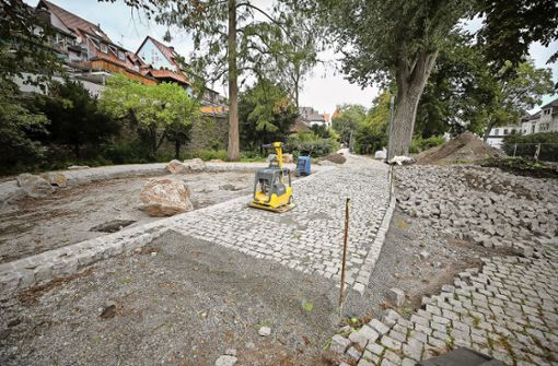 Der Wegebau beim zehnten Sanierungsabschnitt der Villinger Ringanlage ist fast abgeschlossen. Foto: Marc Eich