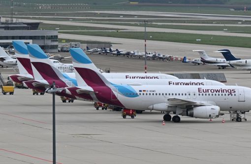 Eurowings-Maschinen sollen von Montag an wieder auf dem Boden bleiben (Symbolbild). Foto: dpa/Bernd Weißbrod