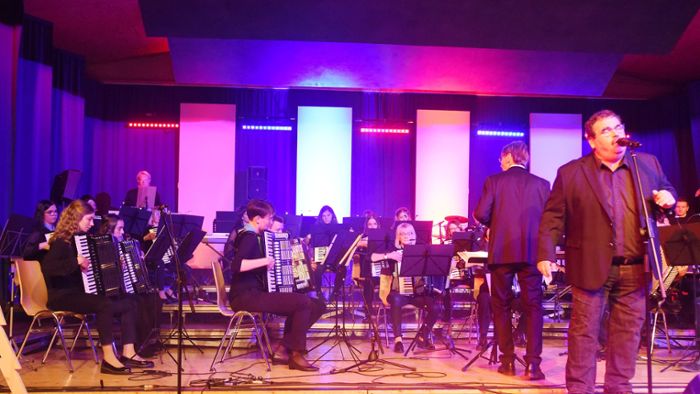 Akkordeon-Orchester Waldmössingen lässt Vergangenes aufleben