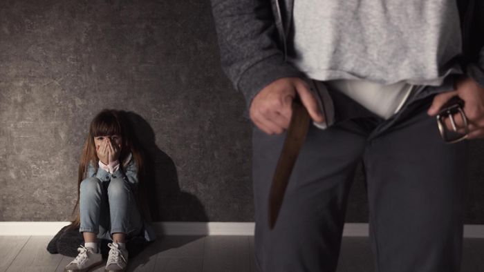 Tübinger Staatsanwaltschaft fordert knapp fünf Jahre Haft für pädophilen Vater