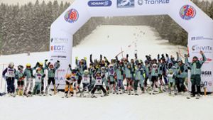 Weissenbach-Lift in Schönwald: Noch mal schnell  die Skier angeschnallt