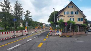 Die Baustelle auf der Freudenstädter Straße prägt  zurzeit das Unterdorf.  Foto: Braun Foto: Schwarzwälder Bote