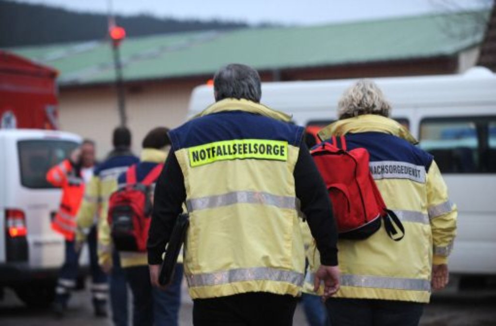 Ein Gasofen hat die Brandkatastrophe mit 14 Toten in einer Behindertenwerkstatt in Titisee-Neustadt verursacht. Es sei unkontrolliert Gas ausgetreten und verpufft, teilte Staatsanwalt Peter Häberle mit.