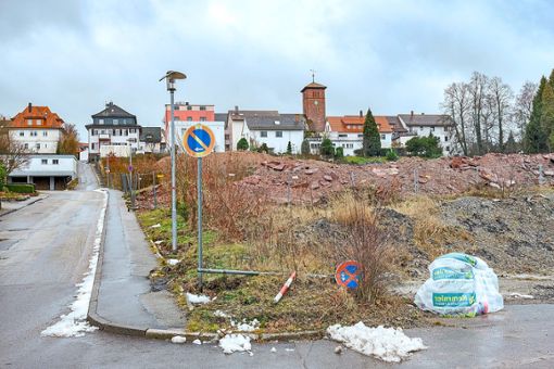 An der Brunnenstraße in Schömberg soll ein neuer Kindergarten gebaut werden. Foto: Fritsch Foto: Schwarzwälder Bote