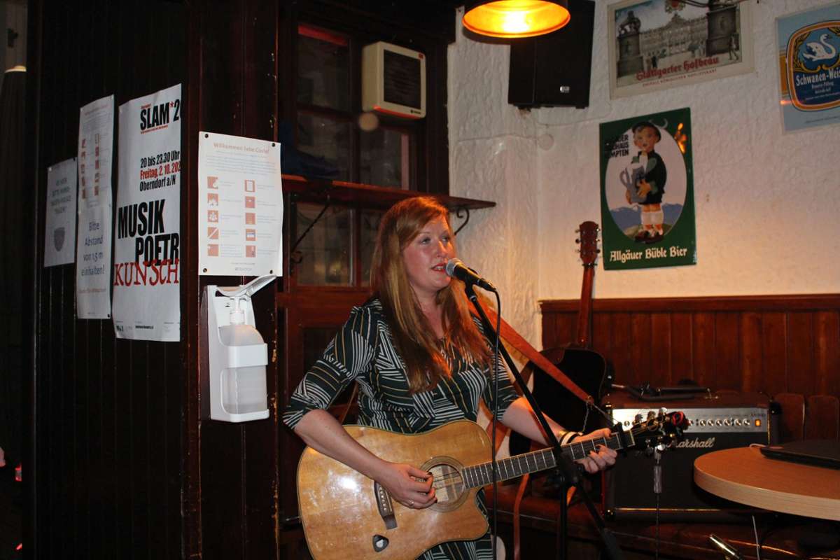 Die irische Songwriterin Lynda Cullen war im Sudhäusle zu Gast.