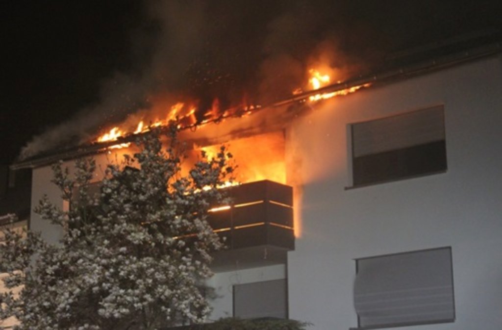 Brand in einem Wohnhaus in Weinstadt-Endersbach. Foto: FRIEBE|PR/ Sven Adomat