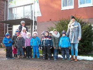 Mädchen und Jungen des Kindergartens St. Michael besuchten die Seniorenresidenz am Kaiserring. Foto: Seniorenresidenz Foto: Schwarzwälder-Bote