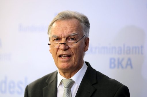 In der Affäre Edathy muss der Ex-BKA-Chef Jörg Ziercke am Donnerstag vor dem Untersuchungsausschuss des Bundestages aussagen.  Foto: dpa