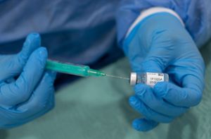 Laut der Studie bot eine zweifache Biontech-Impfung einen 70-prozentigen Schutz vor schweren Krankheitsverläufen. (Symbolfoto) Foto: Lichtgut/Leif Piechowski