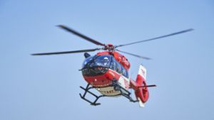 Zusammenstoß mit LKW: Autofahrer nach Unfall auf A 81 bei Bad Dürrheim schwer verletzt