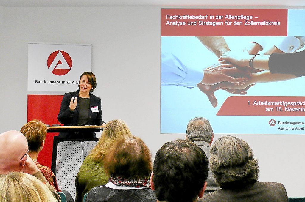 Will die verschiedenen Pflegeberufe in Zukunft zu einer Basisausbildung zusammenführen: die Parlamentarische Staatssekretärin Annette Widmann-Mauz.   Foto: Lehmann