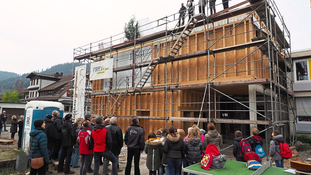 Bad Wildbad: Richtfest beim Mensa-Neubau gefeiert
