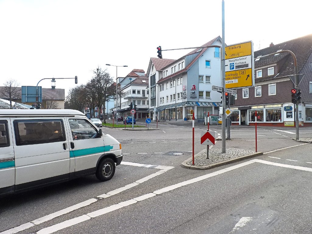 Der Promenadenplatz liegt im Zentrum des neuen Sanierungsgebiets. Dort soll ein Kreisverkehr entstehen.  Foto: Krauß