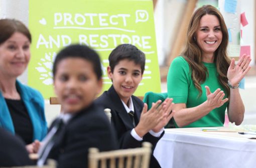 Im Dialog mit der nächsten Generation: Herzogin Kate in einer Londoner Schule. Foto: AFP/IAN VOGLER