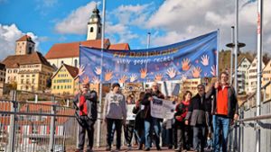 „Für Demokratie – aktiv gegen rechts“ – mit diesem Slogan rief das Organisationsteam zur Kundgebung in Horb auf. Foto: Jürgen Lück /Juergen Lueck