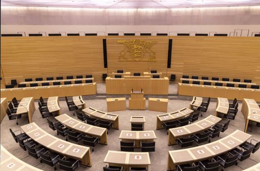Der Plenarsaal des Landtags in Baden-Württemberg – drei Fraktionen haben sich auf eine Wahlrechtsreform verständigt. Foto: imago images/Arnulf Hettrich/Arnulf Hettrich via www.imago-images.de