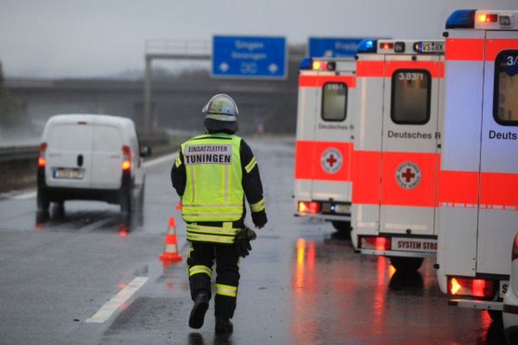 Am Mittwochnachmittag ist auf der Autobahn 81 zwischen den Anschlussstellen Rottweil und Oberndorf eine Person verletzt worden. (Symbolfoto) Foto: Marc Eich