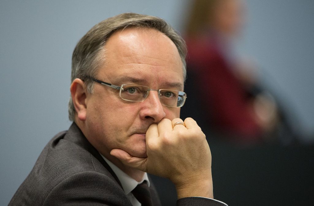 SPD-Fraktionsvorsitzender Andreas Stoch – hier bei einer Plenarsitzung – sieht auf die Arbeitnehmer schlechtere Zeiten zukommen. Foto: dpa