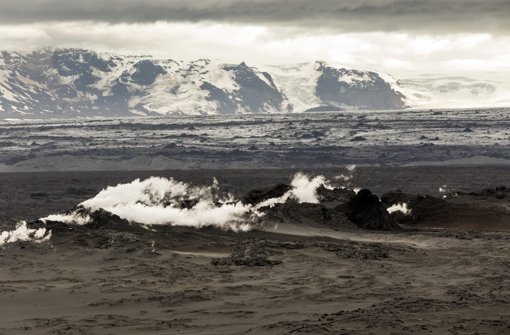 Nördlich des Gletschers Vatnajökull klafft ein 900 Meter langer Riss. Foto: dpa/Frettabladid