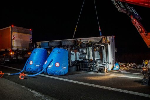 Nach dem Unfall war die Anschlussstelle Rottenburg der A 81 für mehrere Stunden gesperrt. Foto: SDMG / Dettenmeyer