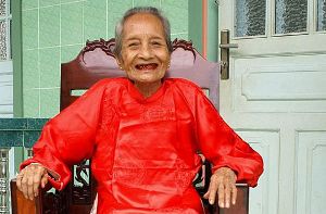 Nguyen Thi Tru aus Ho-Chi-Minh-Stadt ist 122 Jahre alt und damit offiziell der älteste Mensch der Welt. Foto: dpa
