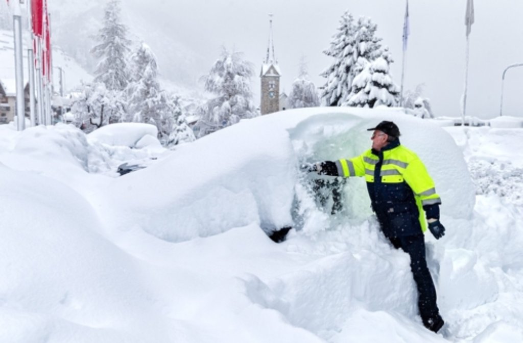 Heftiger Schneefall in der Schweiz: Der Verkehr in dem Alpenland war teilweise lahmgelegt.