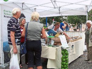 Produkte aus der Region wurden beim Naturpark-Markt angeboten. Foto: Frommann Foto: Schwarzwälder-Bote