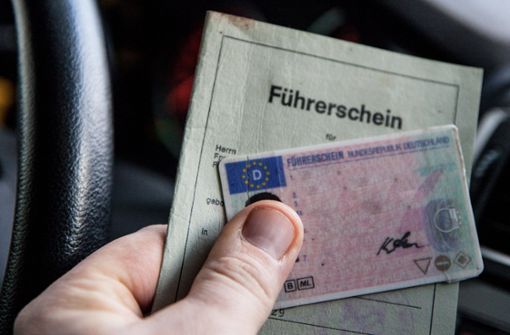 Mehr als 40 Millionen Führerscheine müssen in den kommenden Jahren umgetauscht werden (Symbolbild) Foto: IMAGO/Fotostand/IMAGO/Fotostand / K. Schmitt