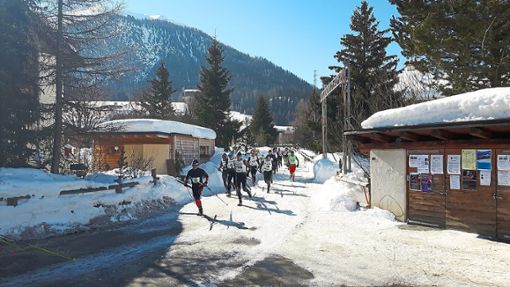 Sportler des Ski-Clubs Villingen nehmen  am Volkslauf  Maloja  im Engadin teil. Foto: Ski-Club Foto: Schwarzwälder Bote