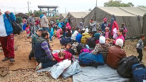 In Sicherheit, aber in teils katastrophalen Bedingungen untergebracht: Flüchtlingslager in Südosteuropa.   Foto: Schmidtke/Kiolbassa