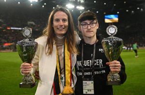 Länderspiel Deutschland-Belgien: Petra Linder überrascht, geehrt und begeistert