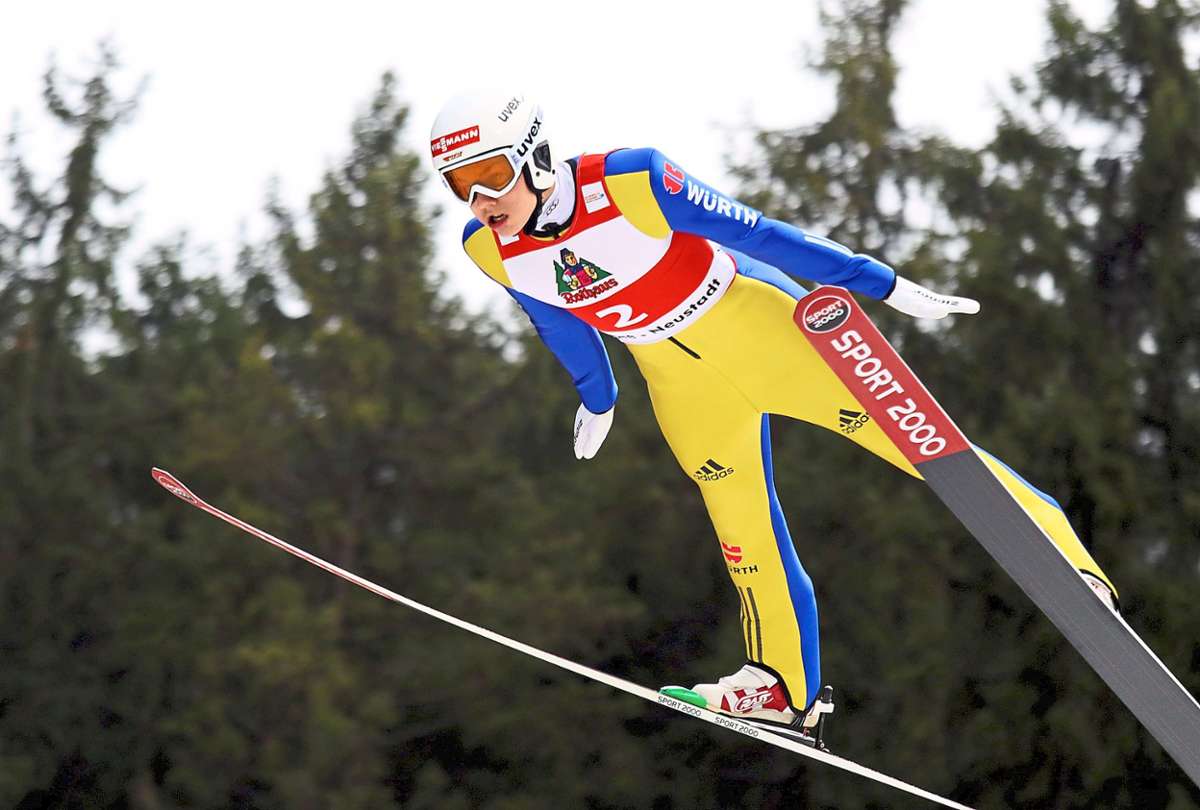Vor drei Jahren hat Jonathan Siegel seine Karriere als Skispringer beendet. Doch  die Ski hat er nicht an den Nagel gehängt, sondern im Oktober 2019 sein Studium begonnen, um selber Trainer zu werden. Foto: Eibner