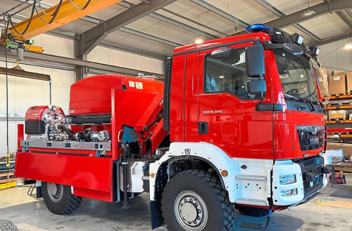 GW Logistik Katastrophenschutz: Feuerwehr Baiersbronn bekommt ein Allrad-Spezialfahrzeug