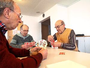 Albert Heim (rechts) organisiert seit vielen Jahren die Spielgruppe des Seniorenrings.  Foto: Zahner Foto: Schwarzwälder-Bote