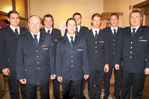 Die Führung der Achdorfer Feuerwehr nach den Neuwahlen bei der Hauptversammlung.  Foto: Baltzer Foto: Schwarzwälder Bote
