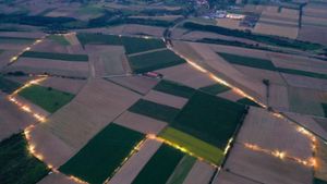 Rund 250 Landwirte machen gegen geplantes Gewerbegebiet mobil