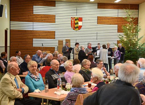 Die Alloberndorfer Senioren treffen sich zur Weihnachtsfeier. Foto: Wagner Foto: Schwarzwälder Bote
