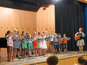 Auch die Flötenkinder der Wiestalschule Emmingen und der Kernenschule waren   im  Kubus zu hören. Foto: Trommer Foto: Schwarzwälder-Bote