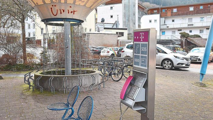 Zwei Kartentelefone weichen: Telekom informiert  Stadt Schramberg über den geplanten Abbau