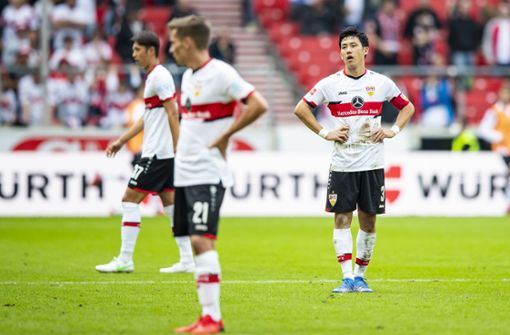 Frust  bei den Spielern des VfB Stuttgart nach dem 2:3 im Landesduell. Foto: dpa/Tom Weller