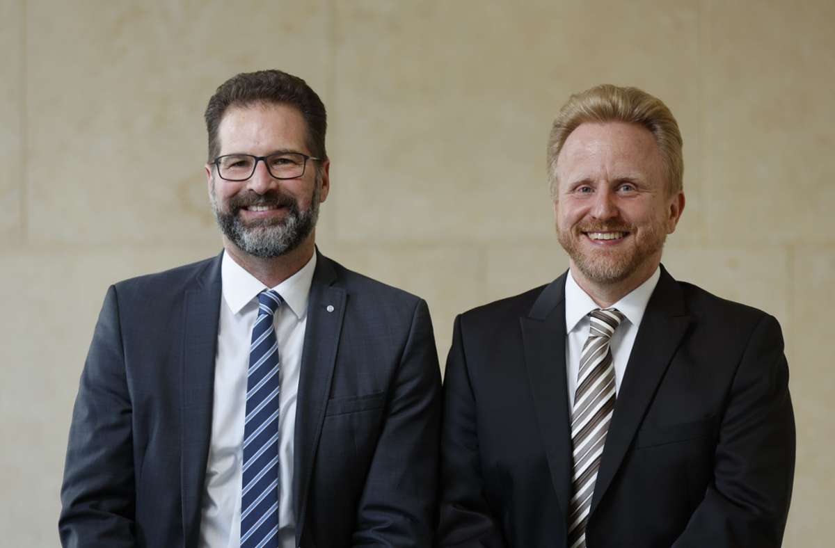 In der Kategorie „Vorbildliche Schulleitung“ wurden Stefan Maier (rechts) und Amir Jano  mit dem Deutschen Lehrkräftepreis 2022 ausgezeichnet. Foto: Heraeusbildungsstiftung