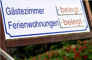 Der Gemeinderat Ringsheim will Beherbergungsbetriebe in der Gemeinde begrenzen – und hat dafür nun entsprechende Maßnahmen ergriffen. Foto: Hauke-Christian Dittrich/dpa
