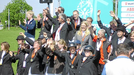 Auch nach dem überraschenden Aufstieg in den A-Level gehörte Tatjana Raible (Mitte, zweite von rechts) zum Kreis der Medaillengewinner bei den Special Olympics. Fotos: Privat Foto: Schwarzwälder-Bote