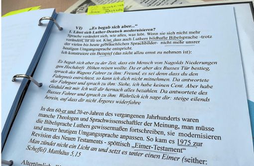 Ein Luther-Text - von Helmut Luckert für seine beliebten Luther-Vorträge in eine zeitgenössische Nagolder Realität übersetzt hat. Foto: Kunert
