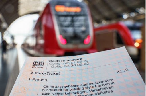 Das 9-Euro-Ticket startet auch im Südwesten (Symbolbild) Foto: dpa/Frank Rumpenhorst