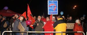 Bei Kalbitz’ Auftritt gab’s Proteste. Foto: Rapthel-Kieser Foto: Schwarzwälder Bote