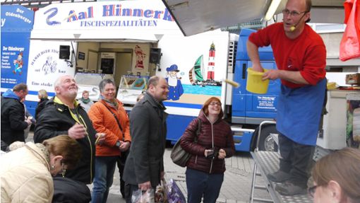 Bald vorbei sein könnten die Zeiten des Hamburger Fischmarktes zum verkaufsoffenen Sonntag in Albstadt. Foto: Karina Eyrich