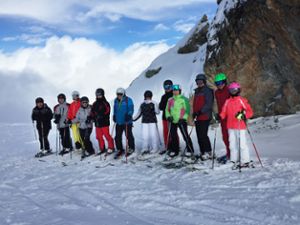 Zur Silvretta in Österreich ging es für den Skiclub Bergfelden am vergangenen Samstag. Am  Samstag in zwei Wochen  steht die Jubiläumsausfahrt nach Mellau-Damüls an.  Foto: Verein Foto: Schwarzwälder Bote