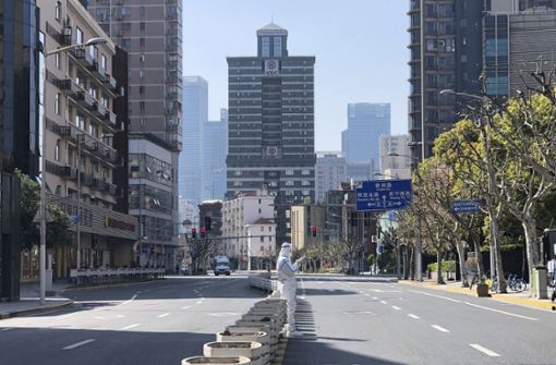 In Schanghai müssen Millionen von Menschen zu Hause bleiben. Foto: dpa/Chen Si